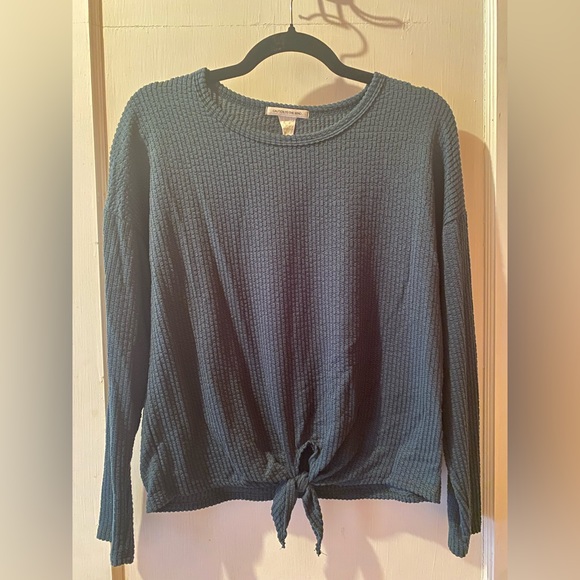 Turquoise Top - Picture 2 of 2